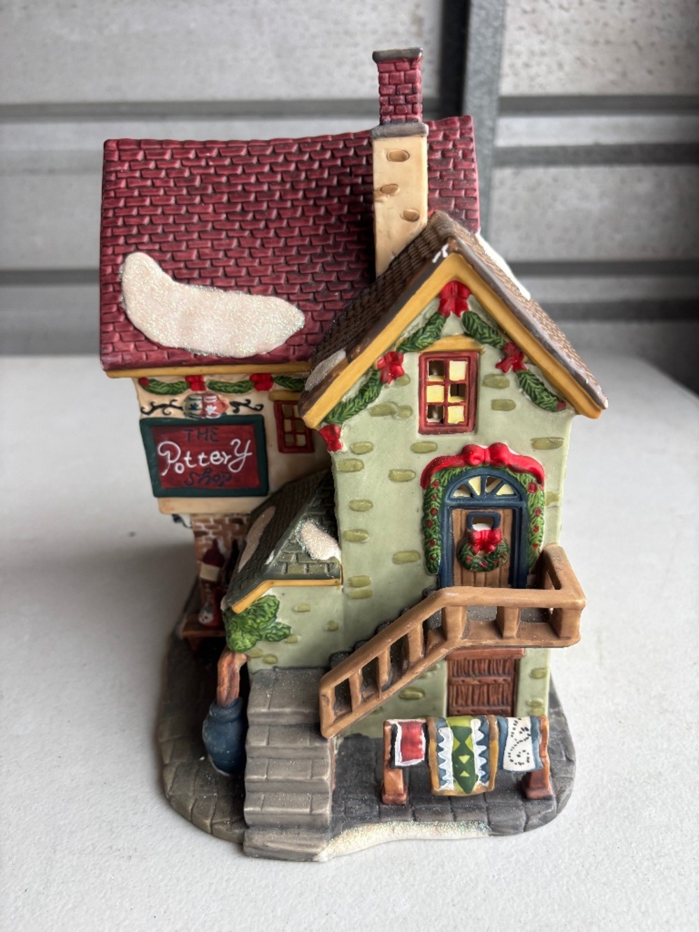 Christmas Village Pottery Shop Lighted Holiday House – Ceramic Walmart P7091